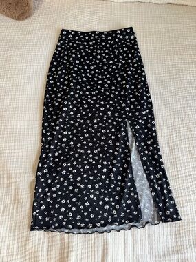 Black and White Floral Maxi Skirt Size XS